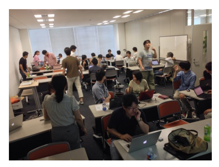 Fig. 5. Workshop hosted by Family & Robotics