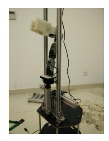Fig. 7. Elevated arm for flexible height manipulation