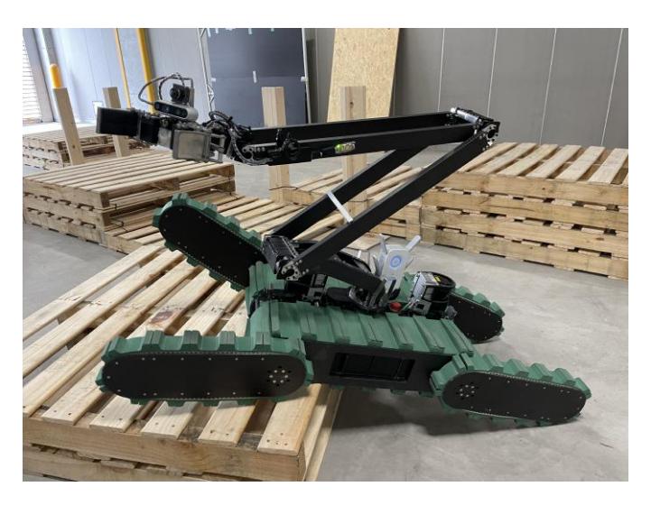 Photo of the our robot, FUHGA3!!