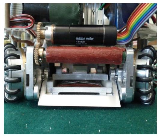 Fig 2.2(a) Dribbler module with Maxon EC-16 BLDC motor and silicone coated rod.