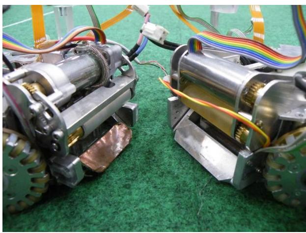 Fig. 12 New dribbling device in 2013 model (right side)